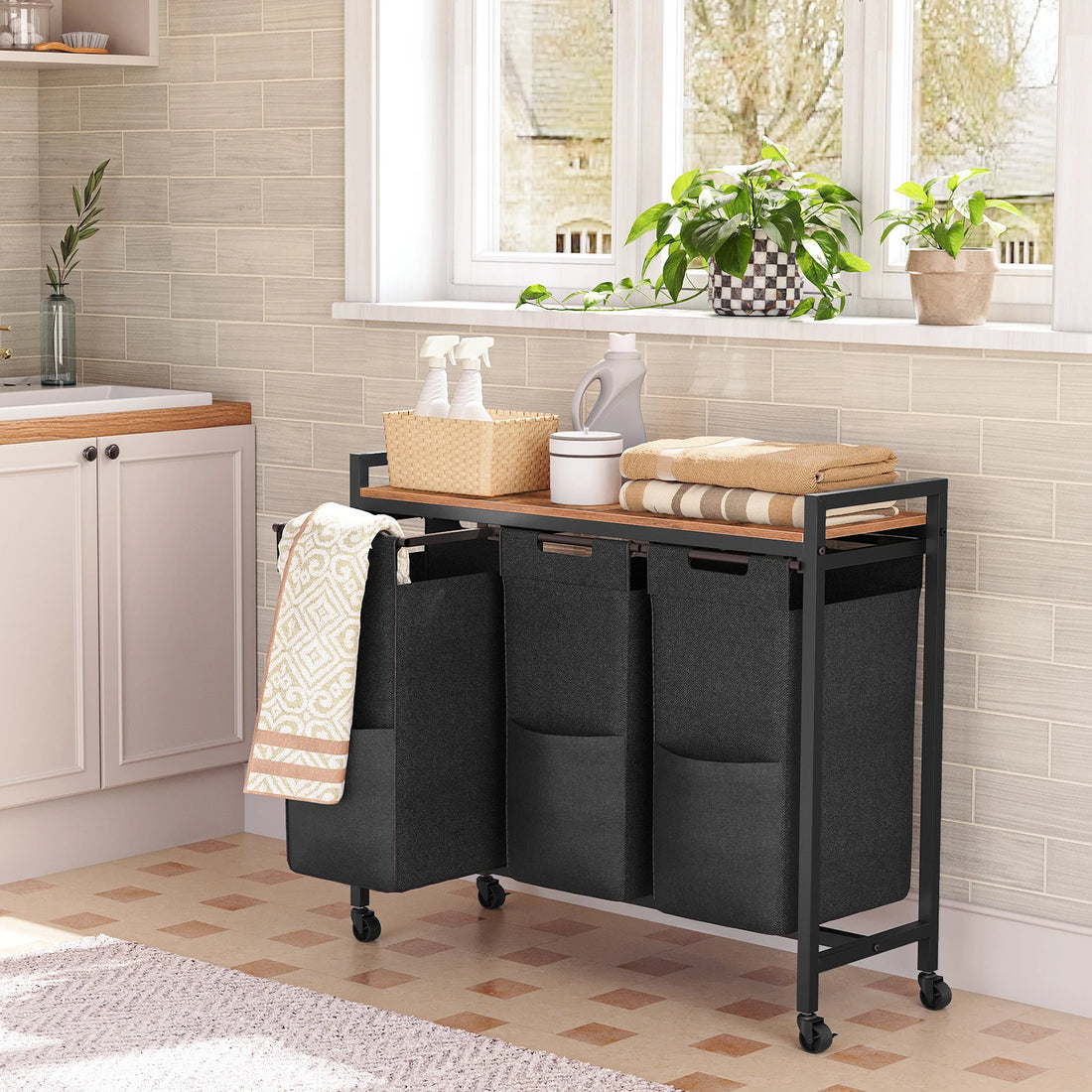HOOBRO Laundry Basket 3 Compartments Laundry Sorter 3 × 40 L Laundry Hamper with Lid Laundry Trolley on Wheels Washing Baskets